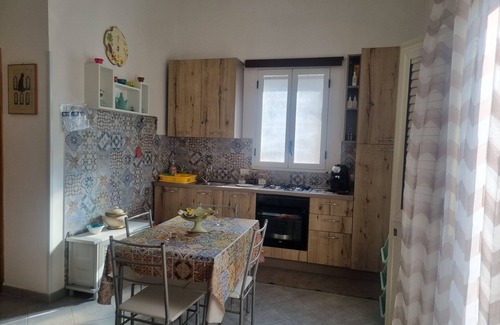 Castelluzzo Casa | Chalet with garden, barbecue.a Chalet located in very relaxing place