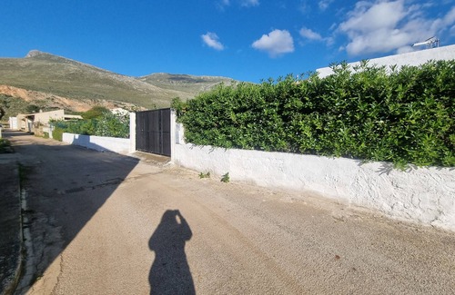 Castelluzzo Casa | Chalet with garden, barbecue.a Chalet located in very relaxing place