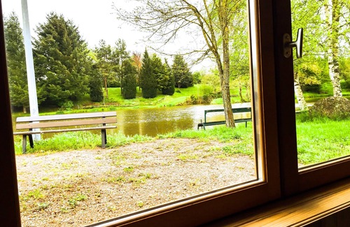 Brazey-en-Morvan Chalet De Esquí | Chalet de 60m2 con lago privado, 4/6 personas con pesca NOKILL gratis