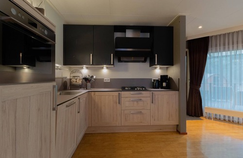 Uden Casa | Chalet with spa and spacious garden