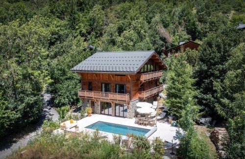 Seez Chalet De Esquí | Chalet Wonderland - OVO Network