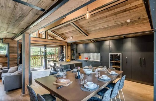 Les Boisses Chalet De Esquí | Chalet Wonders**** - 7-room chalet for 13 people with swimming pool