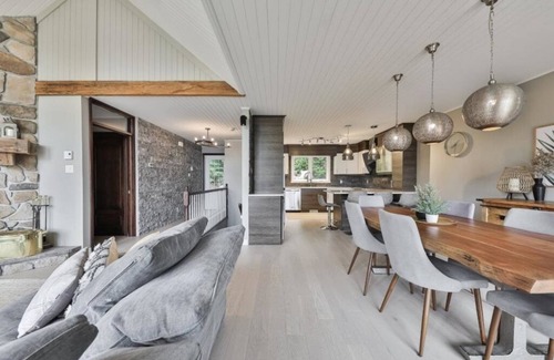 Saint Donat Chalet De Esquí | Chalex de Luxe Situé sur un Lac, Près des Pistes de ski