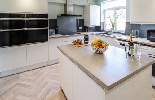 Skegness Casa | CHALFONT LODGE, pet friendly, character holiday cottage in Skegness