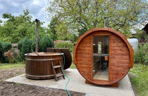Oslov Casa | Chalupa Honza Oslov s Wellness