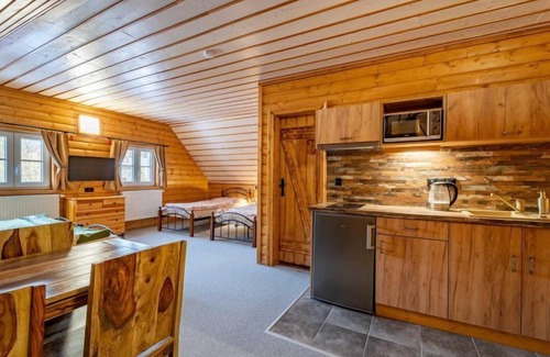 Rokytnice nad Jizerou Apartamento | Chalupa U Bobra by Interhome