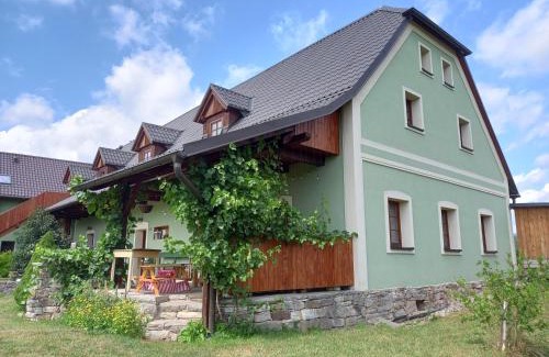 Rtyne v Podkrkonosi Apartamento | Chalupa U Kravína