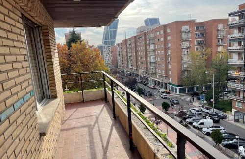 Cotos Apartamento | Chamartin St calle Mauricio Legendre