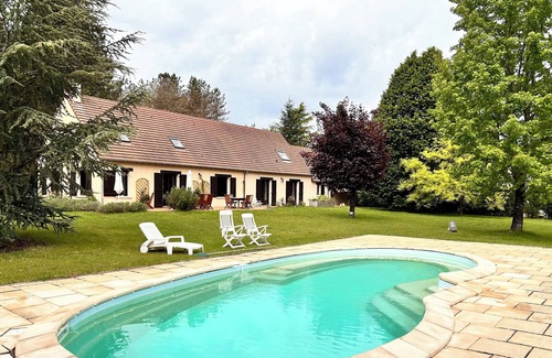 Thoury Casa | Chambord - Beautiful residence (12 pers) with private park and swimming pool