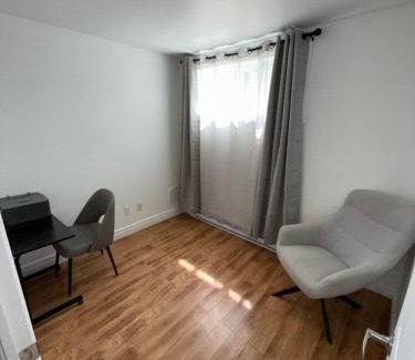 Sainte-Catherine Casa | Chambre à louer proche de Montréal