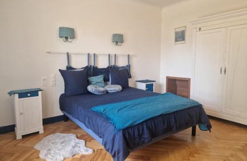 Labouheyre Casa | Chambre 2 Bleue - WIFI - Proche gare