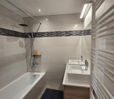 Lorcy Casa | Chambre 2 P à Saint Hubert
