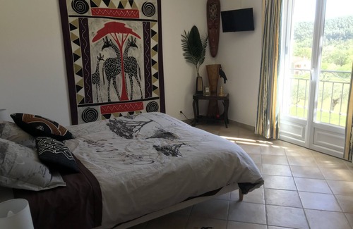 Salernes Cama Y Desayuno | Chambre Africaine Capacité 2 Personnes