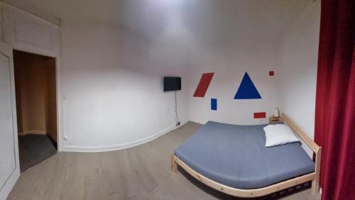 Arthes Casa | Chambre au 1er étage avec communs