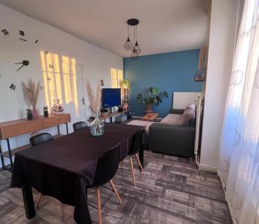 Oasis - Maroc Casa | Chambre avec espaces communs-proche du circuit des 24h