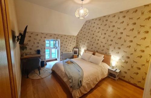 Saint-Remy-du-Plein Casa | Chambre avec Charme & Jardin