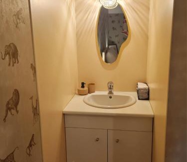 Saint-Remy-du-Plein Casa | Chambre avec Charme & Jardin