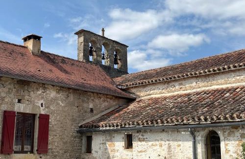 Caylus Casa | Chambre avec salle de bain
