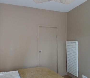 Saint-Thurial Cama Y Desayuno | Chambre avec terrasse et salle de bain privative