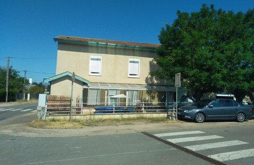 Montmerle-sur-Saone Casa | Chambre calme proche de l'autoroute A6