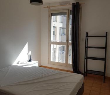 Haussonville-Blandan-Mon Desert-Saurupt Casa | Chambre calme privée avec lit double en Colocation