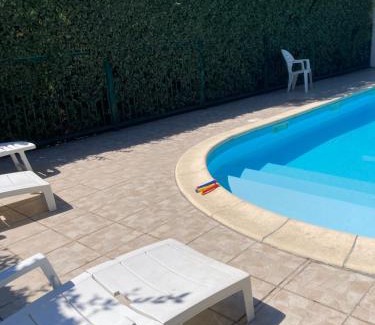 Le Bouscat Casa | Chambre chez l'habitant au calme avec piscinne