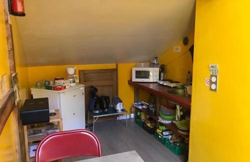Saint Sever Casa | Chambre chez l'habitant Corail cuisine et sdb partagées