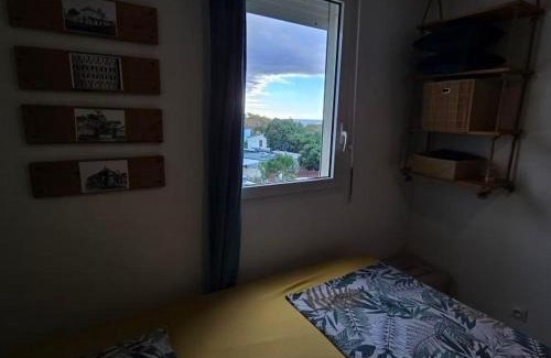 Sainte-Clotilde Centre Casa | Chambre chez l'habitant cosy et moderne, vue sur montagne