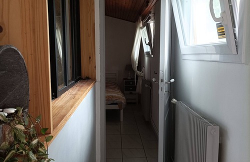 Merignac Cama Y Desayuno | Chambre Cosy et Salle D'eau Indépendantes Dans Maison au Calme à Merignac Arlac