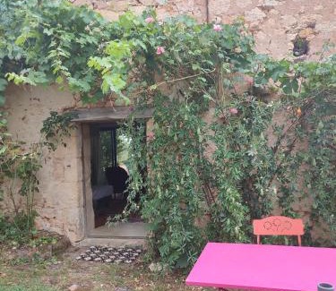 Cenac-et-Saint-Julien Cama Y Desayuno | Chambre cosy indépendante chemin du lavoir