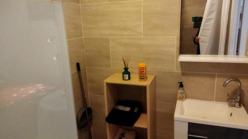 Livron-sur-Drome Cama Y Desayuno | chambre d'amis
