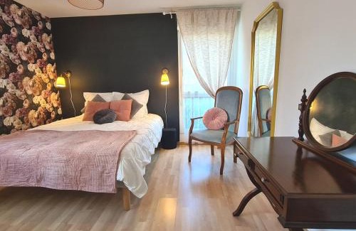 Bruges Apartamento | Chambre d'Amour Jacuzzi Bordeaux Parking