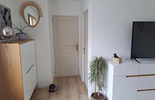 Aigrefeuille-d'Aunis Casa | Chambre d hôte la rivière 45m2 jardin et piscine