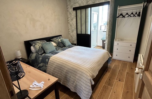 Carquebut Otro | Chambre D'hôte AU Chateau DE Franquetot
