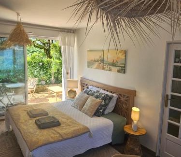 La Roche-sur-Yon Cama Y Desayuno | Chambre d'hôte BALI avec parking