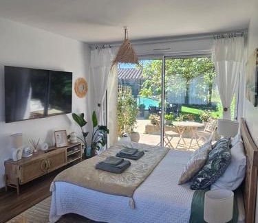 La Roche-sur-Yon Cama Y Desayuno | Chambre d'hôte BALI avec parking