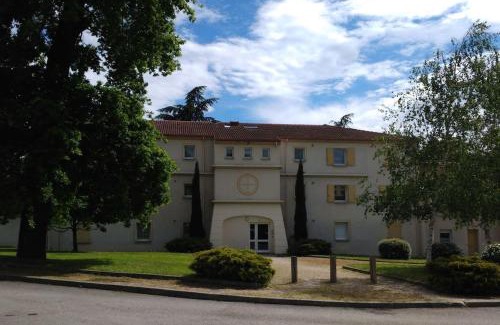 Annonay Cama Y Desayuno | Chambre d'hôte Les Cottages de Sainte Émilie