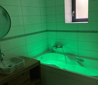Lagorce Cama Y Desayuno | Chambre d'hôtes Bambou- A l'Ombre des Tilleuls