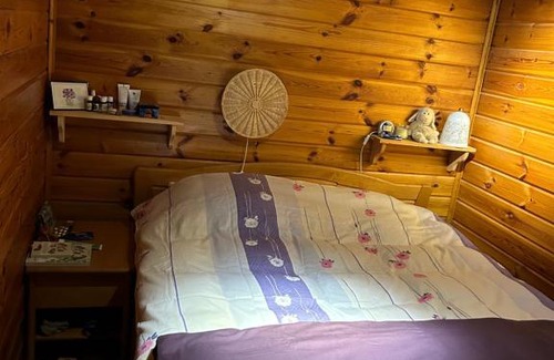 Le Vaud Cama Y Desayuno | Chambre d'hôtes dans chalet