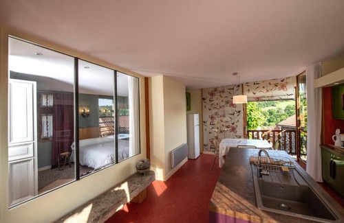 Polignac Casa | Chambre d'Hôtes et gites du Tapissier
