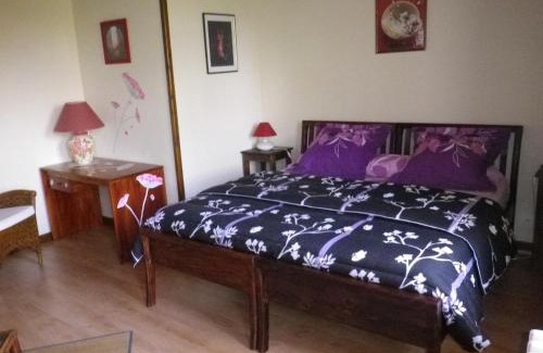 Chevillard Cama Y Desayuno | Chambre d'hôtes La Haie Fleurie