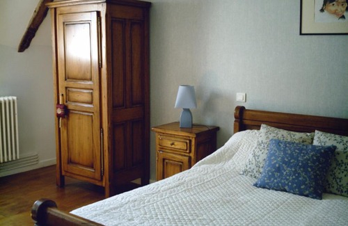 Salers Cama Y Desayuno | Chambre d'Hôtes La Maison de Barrouze