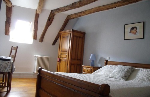 Salers Cama Y Desayuno | Chambre d'Hôtes La Maison de Barrouze
