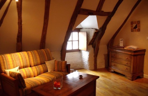 Salers Cama Y Desayuno | Chambre d'Hôtes La Maison de Barrouze