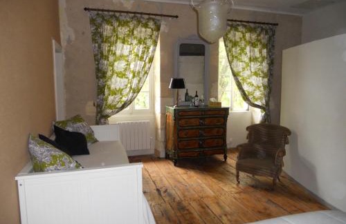 Moulis-en-Medoc Cama Y Desayuno | Chambre d'hôtes Le Moulin de Moulis