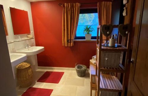 Erezee Casa | Chambre d'hôtes - Le Refuge de la Vallée