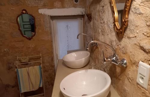 Saint-Cyprien Cama Y Desayuno | chambre d hôtes les remparts