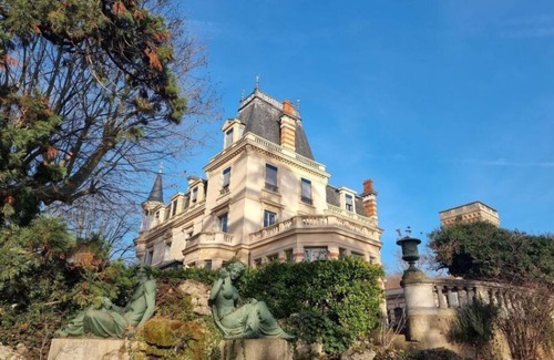 Irigny Apartamento | Chambre D'hote Dans une Villa 1900, une Immersion Dans la Culture Française. 3