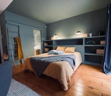 Gambetta Casa | Chambre dans maison de ville avec piscine et garage en centre ville