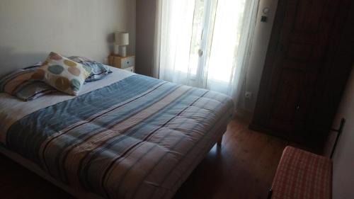 Dommartin Casa | Chambre dans un écrin de verdure